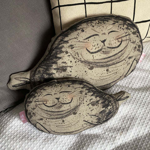 Seal Plush (Gingham)